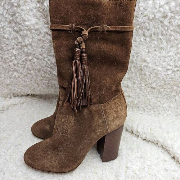 Vince Camuto Fermel Tan Suede Leather Tasseled Heeled Boots sz 8 - Picture 3 of 6